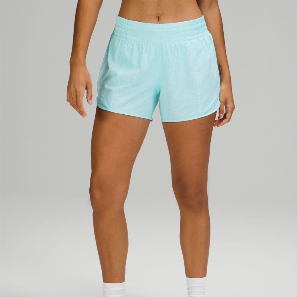 Lululemon Hotty Hot High Rise Short 4”Lined - Picture 2 of 6